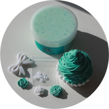 Load image into Gallery viewer, TIFFANY'S CUPCAKE