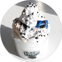 Load image into Gallery viewer, COOKIES & CREAM CHEESECAKE