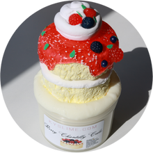 Load image into Gallery viewer, BERRY CHANTILLY CAKE