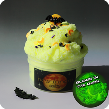 Load image into Gallery viewer, NEW MOON CAKE
