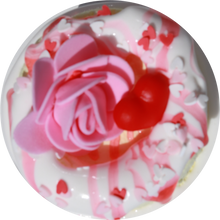 Load image into Gallery viewer, YOU MAKE MY HEART POUND CAKE (VALENTINES BOX)
