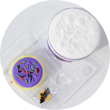 Load image into Gallery viewer, SPOOKIE COOKIE🍪  DIY KIT (LIMITED)
